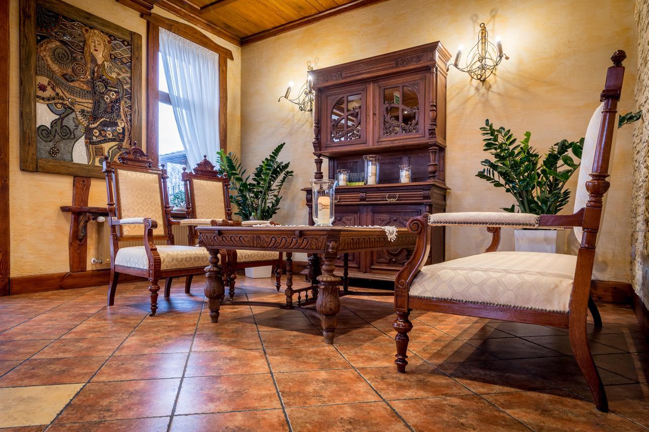 Wolbrom Hotel - Karczma Klimtowka מראה חיצוני תמונה