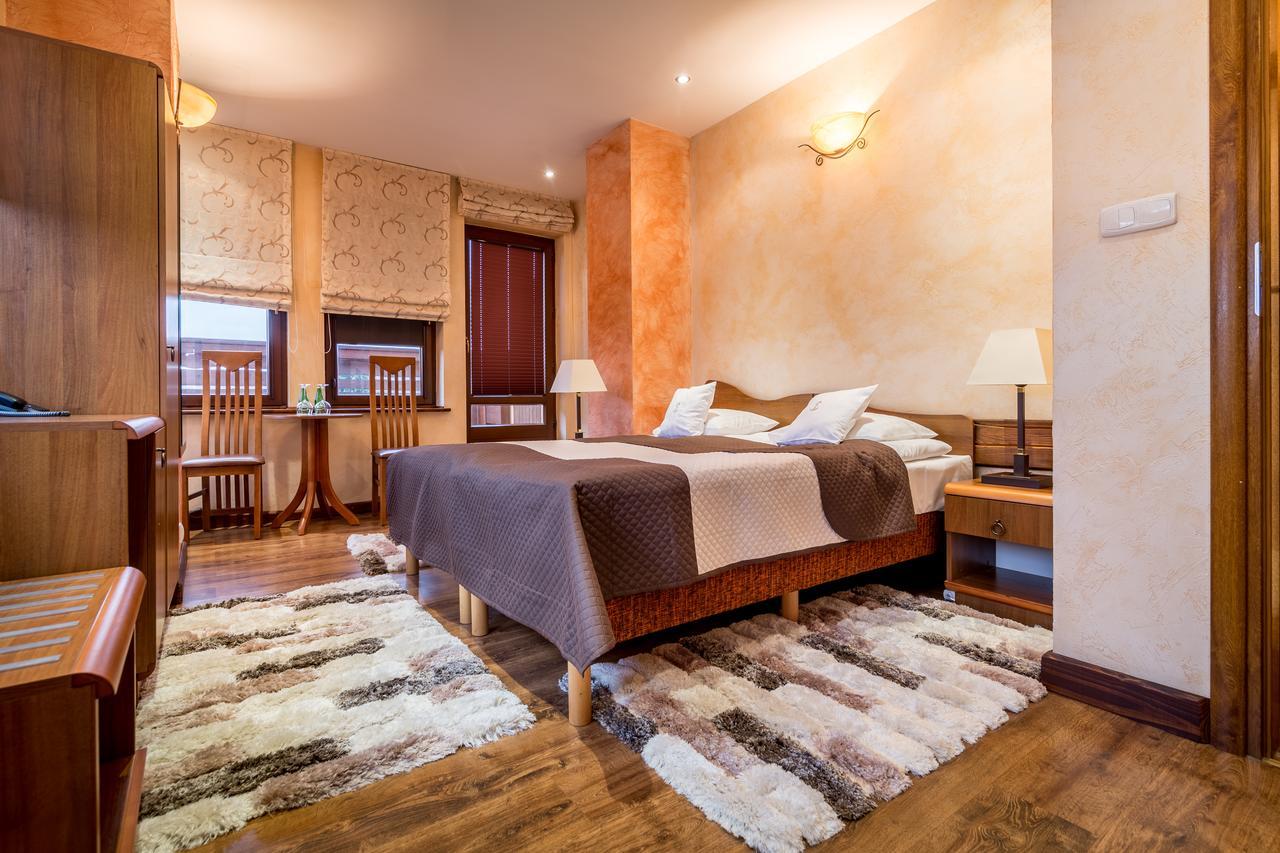 Wolbrom Hotel - Karczma Klimtowka מראה חיצוני תמונה